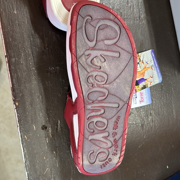 Skechers Tone Up Sandals - Picture 2 of 8